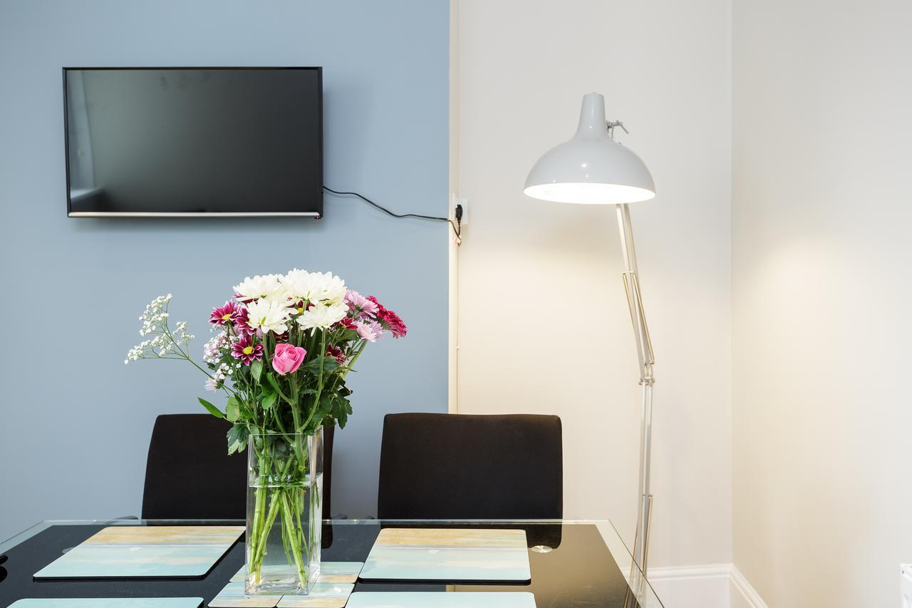 פורטסמות' Stopover At Orchard Garden Apartment With Great Outdoor Space מראה חיצוני תמונה