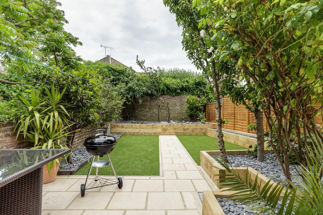 פורטסמות' Stopover At Orchard Garden Apartment With Great Outdoor Space מראה חיצוני תמונה