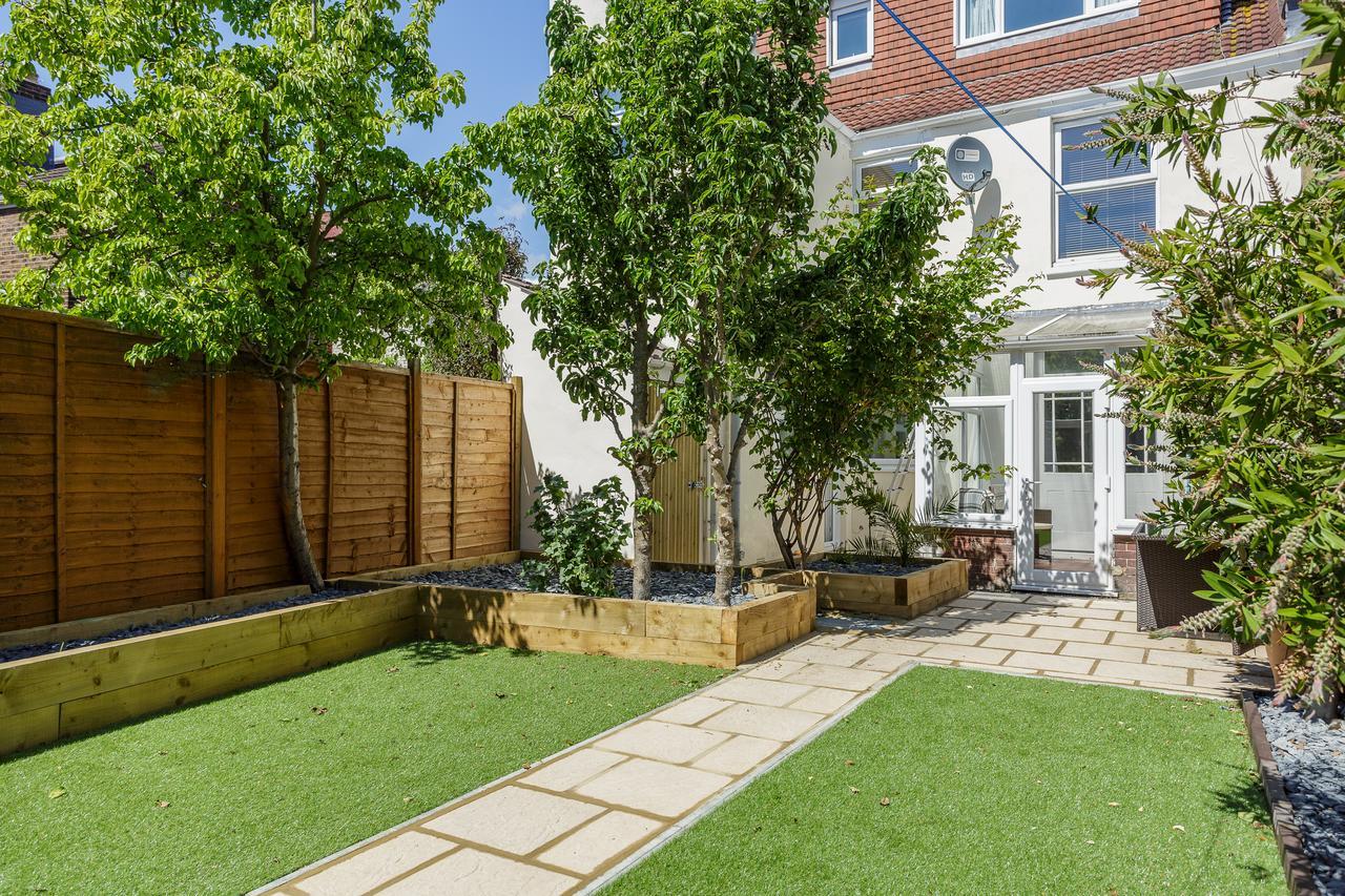פורטסמות' Stopover At Orchard Garden Apartment With Great Outdoor Space מראה חיצוני תמונה